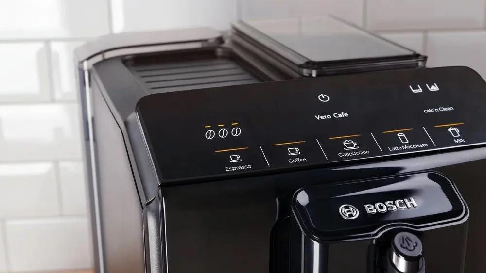 Bosch TIE20109 Automatic Espresso Machine – 15 Bar, 1.4L, Black